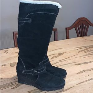 Earth Black boot size 8